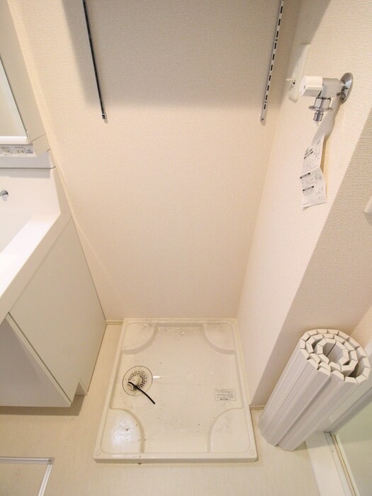 物件内観写真15　(洗濯機置場)