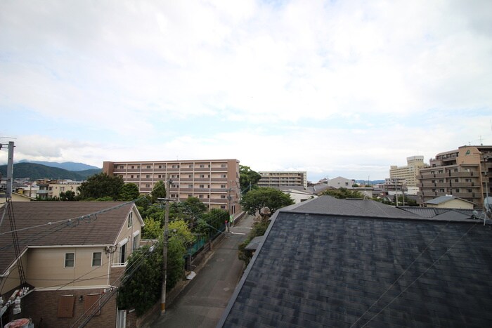 物件内観写真22　(室内からの展望)