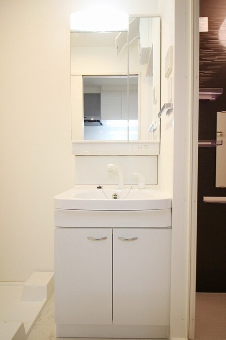 物件内観写真8　(洗面)