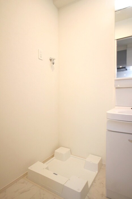 物件内観写真9　(洗濯機置場)