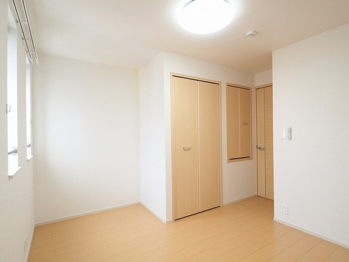 物件内観写真5　(居室)