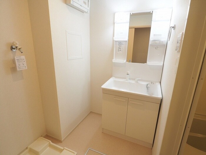 物件内観写真11　(洗面)