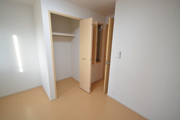 物件内観写真7　(収納)