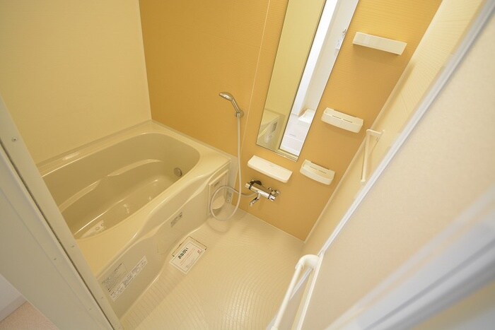 物件内観写真12　(バス／シャワールーム等)