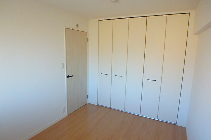 物件内観写真11　(居室)