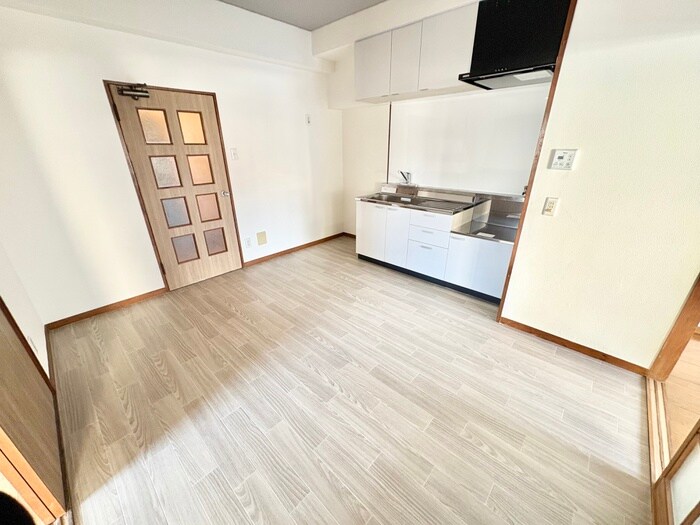 物件内観写真5　(居室)