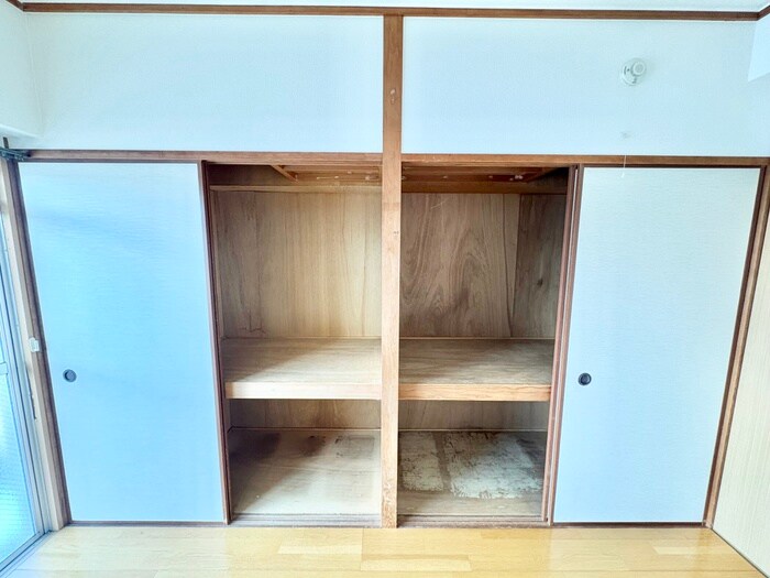物件内観写真11　(収納)