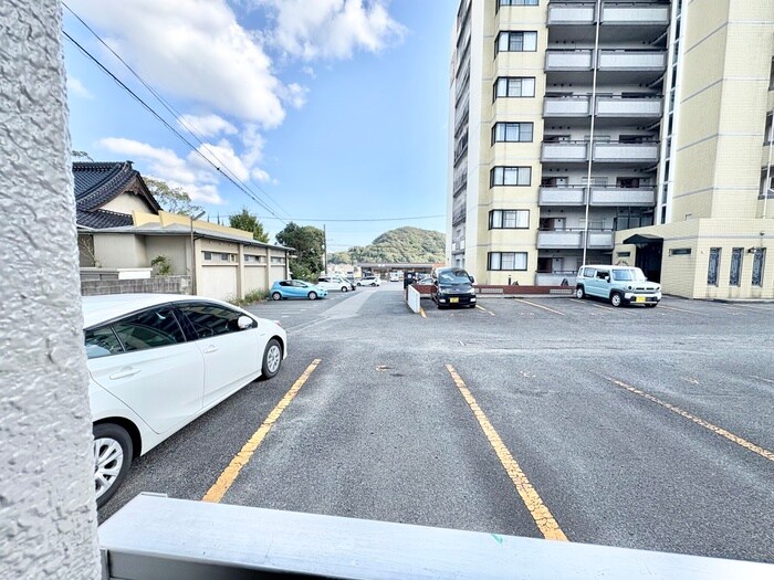 物件内観写真13　(室内からの展望)