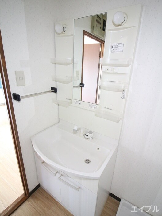 物件内観写真15　(洗面)