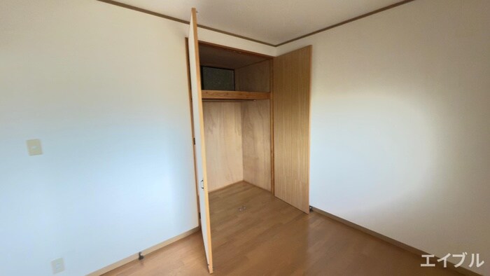 物件内観写真11　(収納)