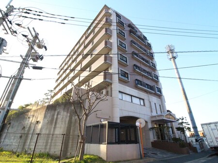 ｺｱﾏﾝｼｮﾝﾏﾘﾅｶﾞｰﾃﾞﾝ(302)外観写真
