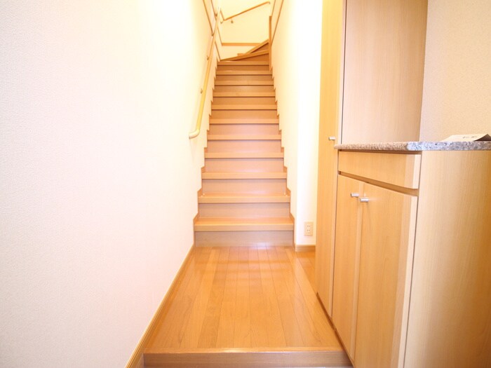 物件内観写真13　(廊下)