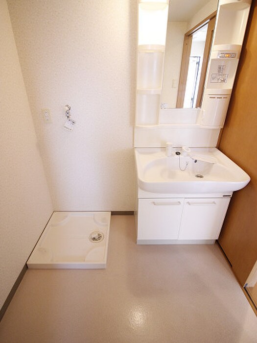 ゼルコバマンションの洗面