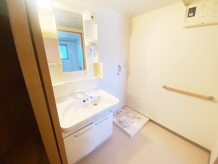 ゼルコバマンションの洗面