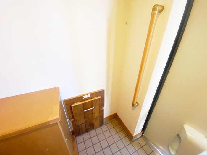 ゼルコバマンションの内観写真