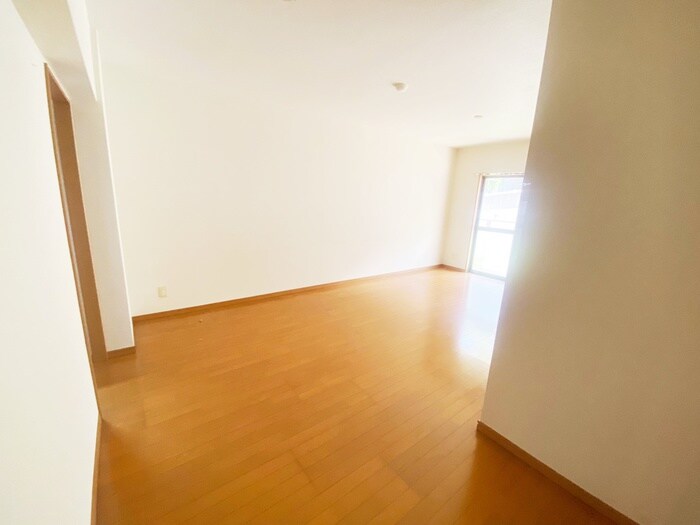 ゼルコバマンションの居室