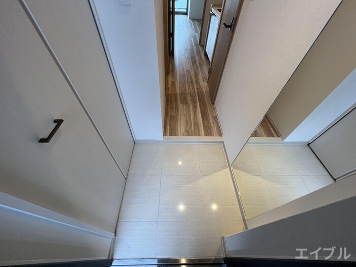 物件内観写真9　(玄関)