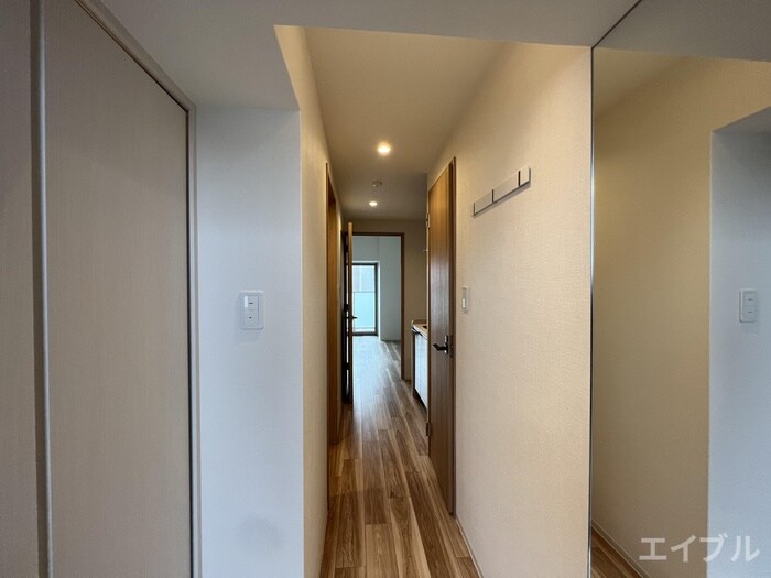 物件内観写真10　(廊下)
