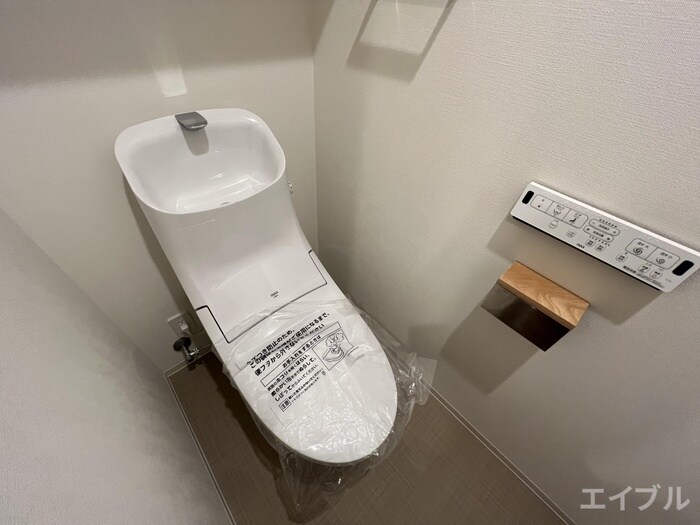 物件内観写真14　(トイレ)