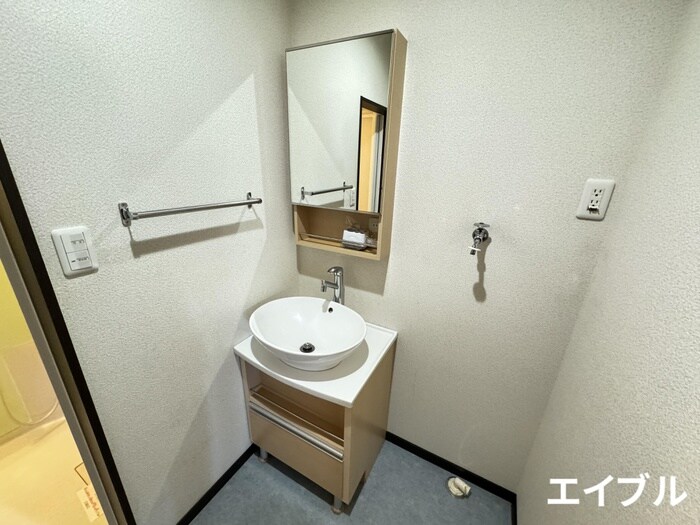 物件内観写真9　(洗面)