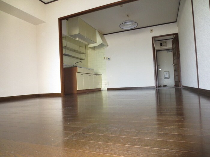 物件内観写真5　(居室)