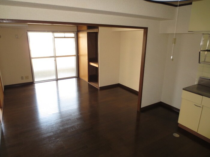 物件内観写真6　(居室)