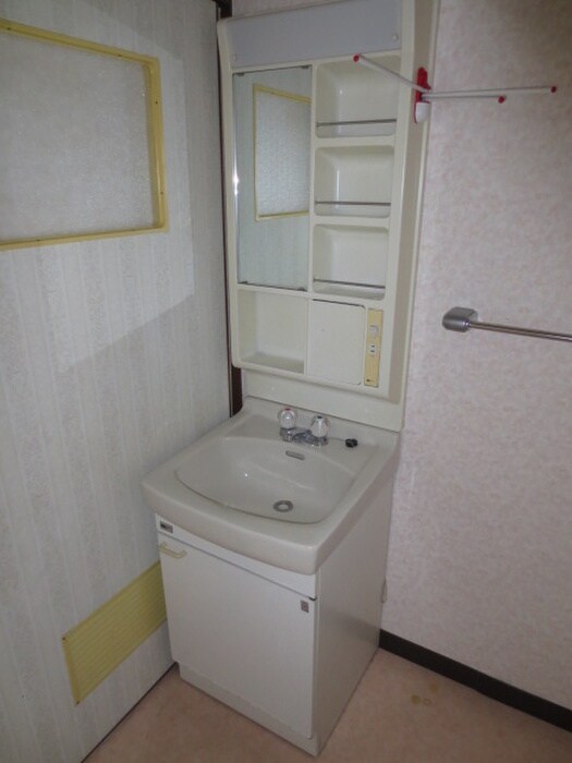 物件内観写真11　(洗面)