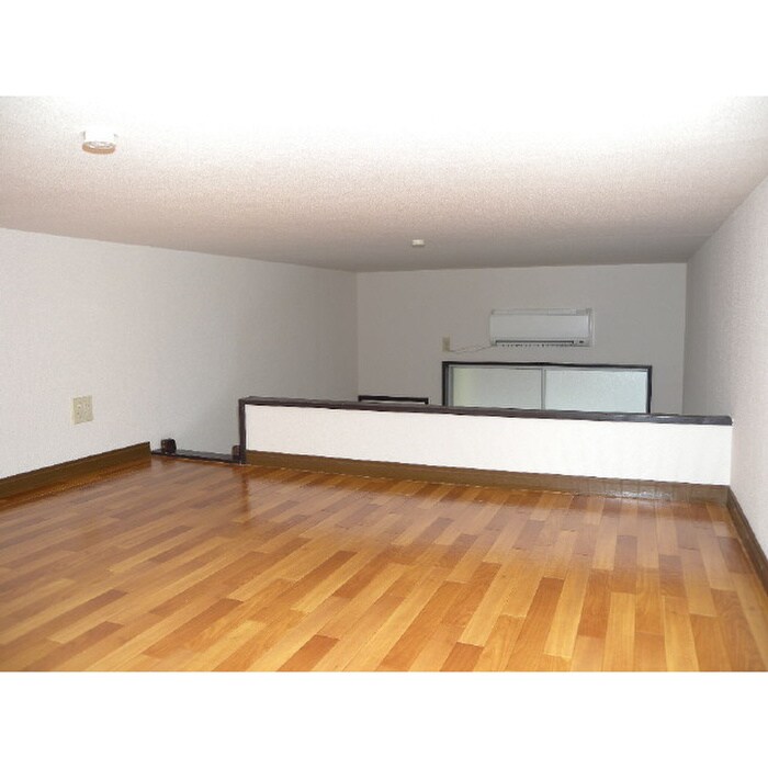 物件内観写真10　(ロフト)