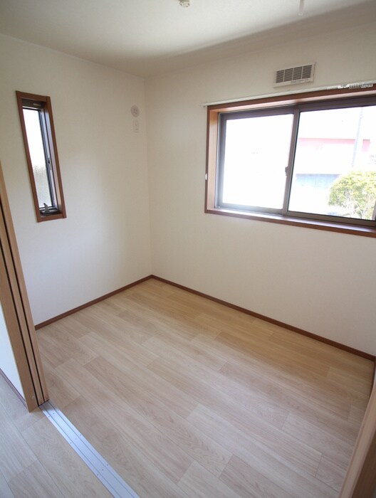 物件内観写真10　(居室)