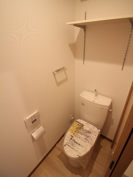 物件内観写真13　(トイレ)