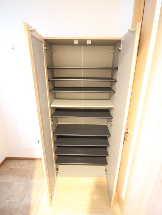 物件内観写真19　(靴箱)