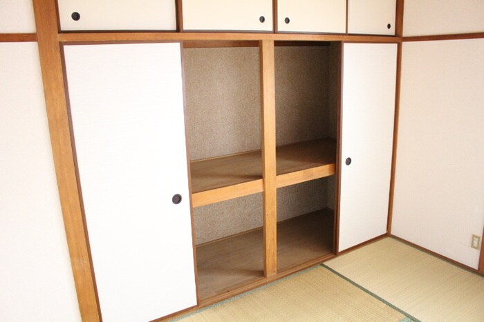 物件内観写真11　(収納)