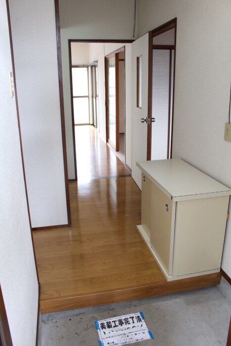 物件内観写真19　(玄関)
