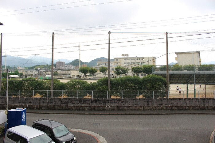 物件内観写真22　(室内からの展望)