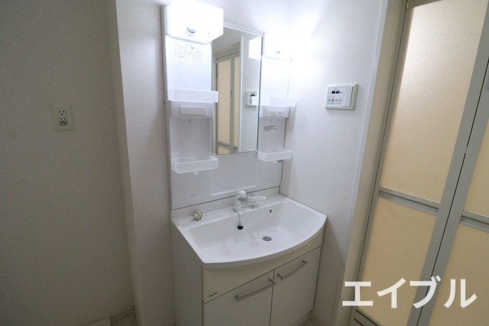 物件内観写真10　(洗面)