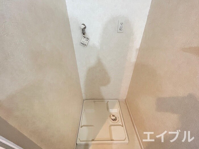 物件内観写真14　(洗濯機置場)