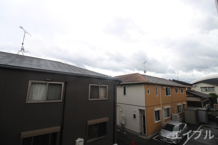 物件内観写真14　(室内からの展望)