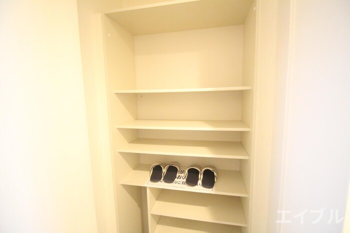 物件内観写真15　(靴箱)