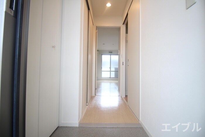 物件内観写真18　(廊下)