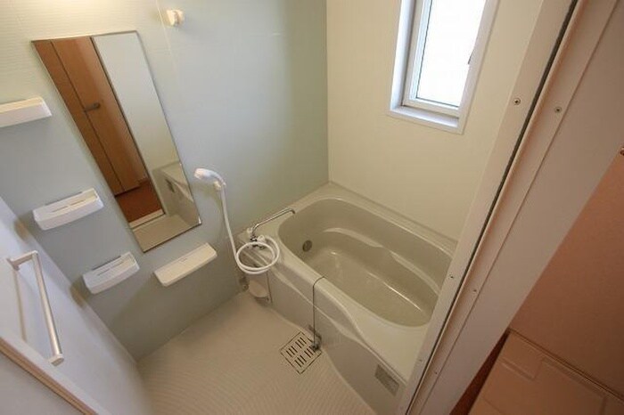 物件内観写真8　(バス／シャワールーム等)