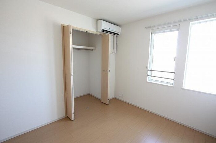 物件内観写真11　(収納)