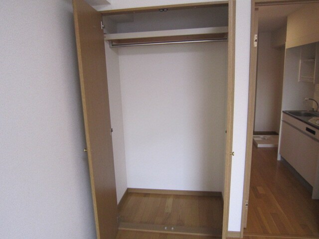 物件内観写真7　(収納)