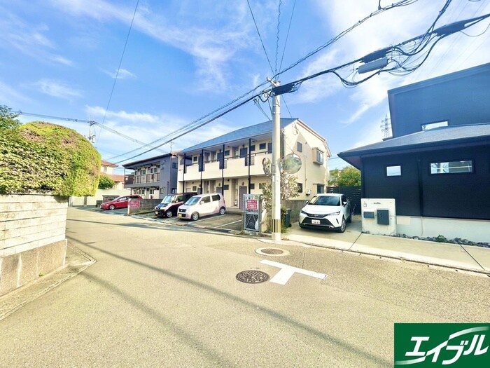 物件外観写真3　(周辺環境)