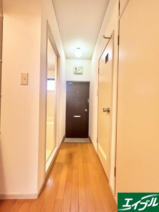 物件内観写真22　(廊下)