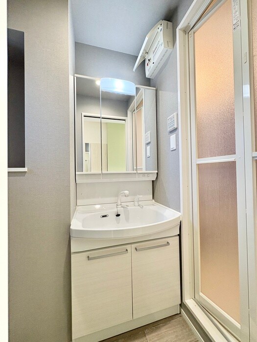 物件内観写真11　(洗面)