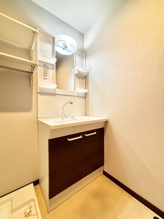 物件内観写真8　(洗面)