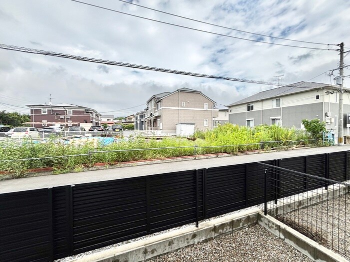 物件内観写真11　(室内からの展望)