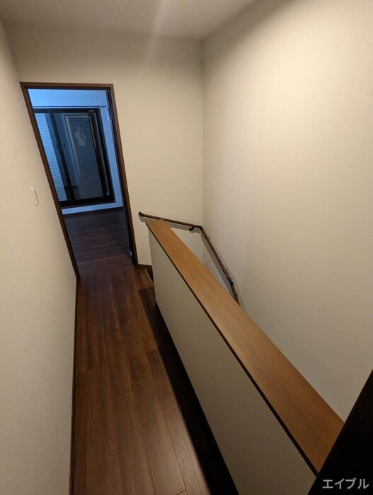 物件内観写真14　(廊下)