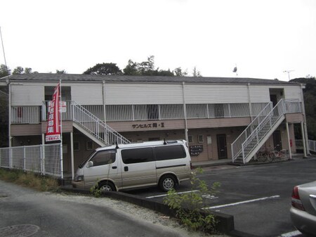 サンヒルズ岡Ⅱ外観写真