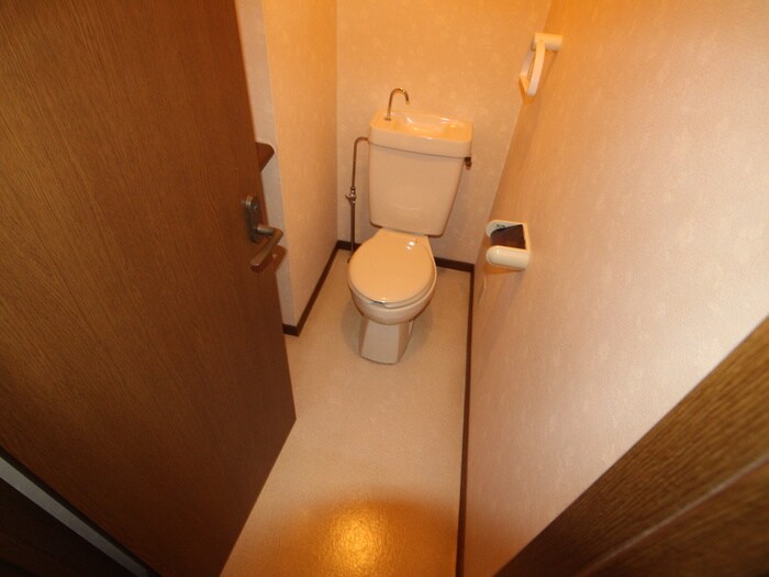 物件内観写真8　(トイレ)